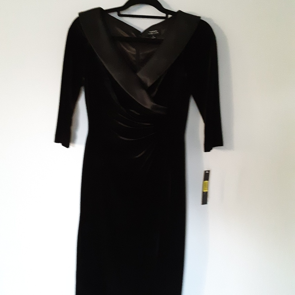 New Tahari ASL Women's partial collar sheath dress